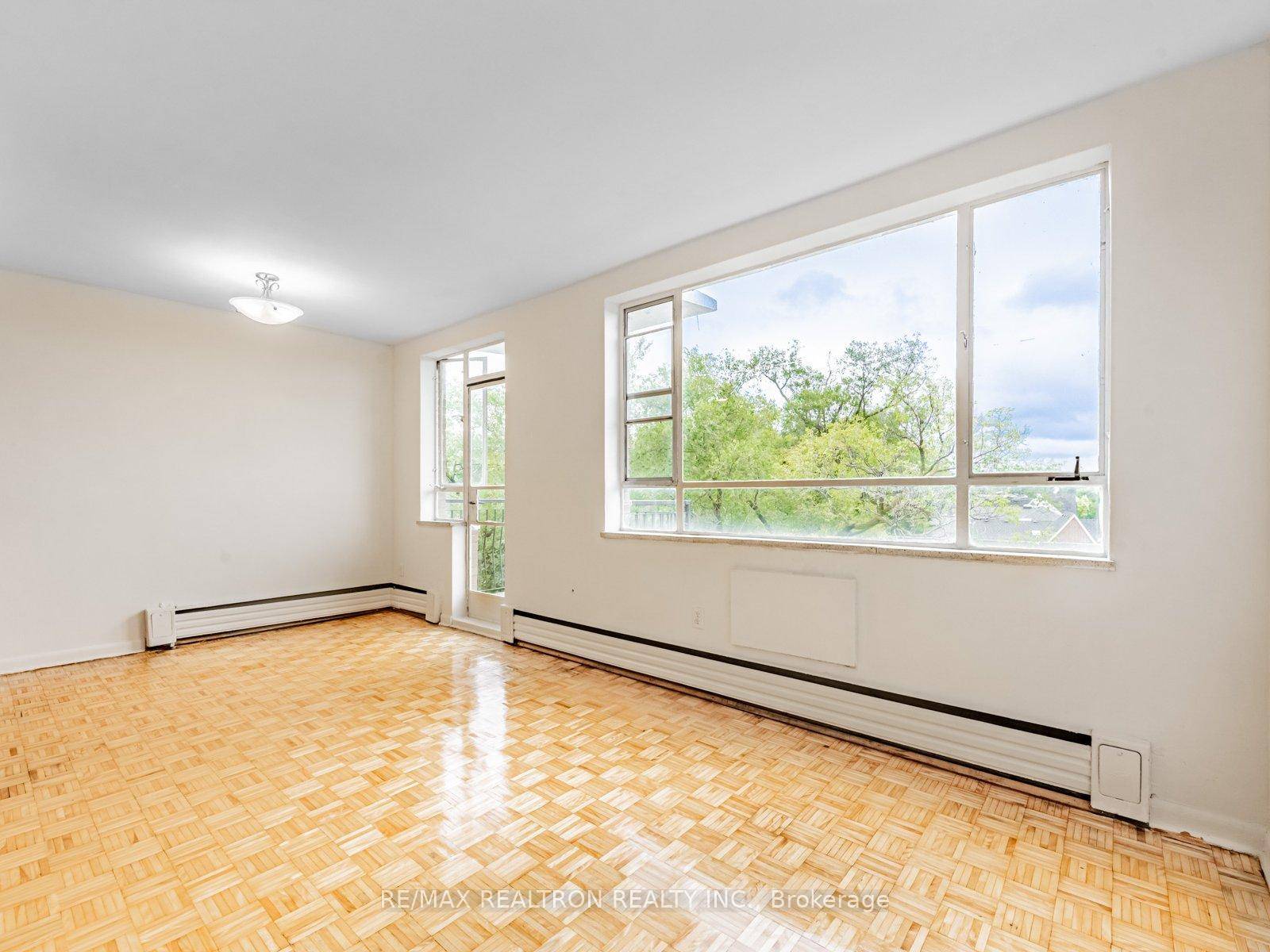 Welcome To This Beautiful 2 Bedroom Suite which Boasts A Stunning View That Will Take Your Breath Away.