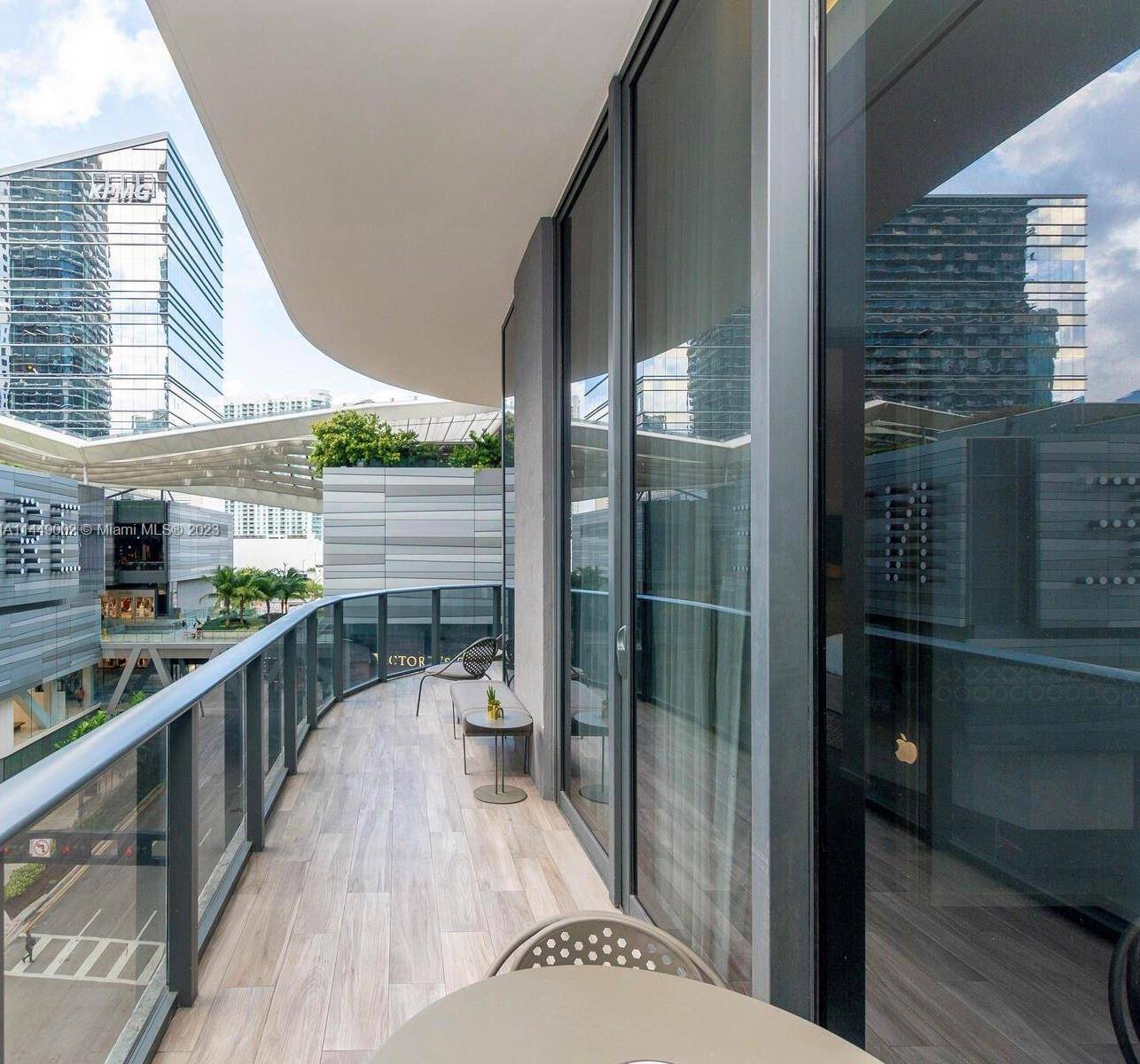 Stunning corner 2 bed 2. 5 bath suite at the luxurious SLS LUX Hotel in the heart of Miami's Financial District, Brickell.