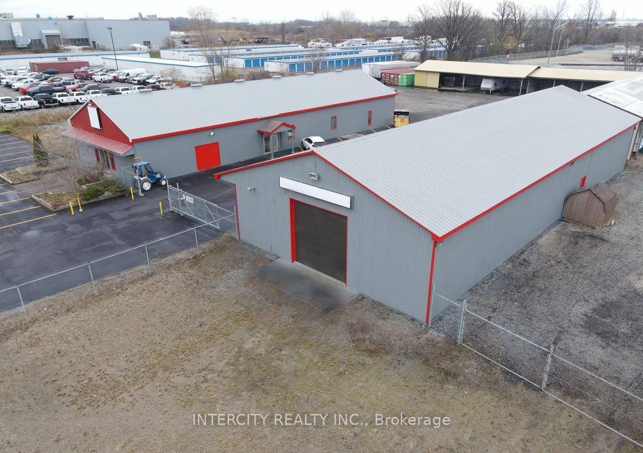 Discover a prime industrial gem at 1290 Dundas St, Woodstock, ON !