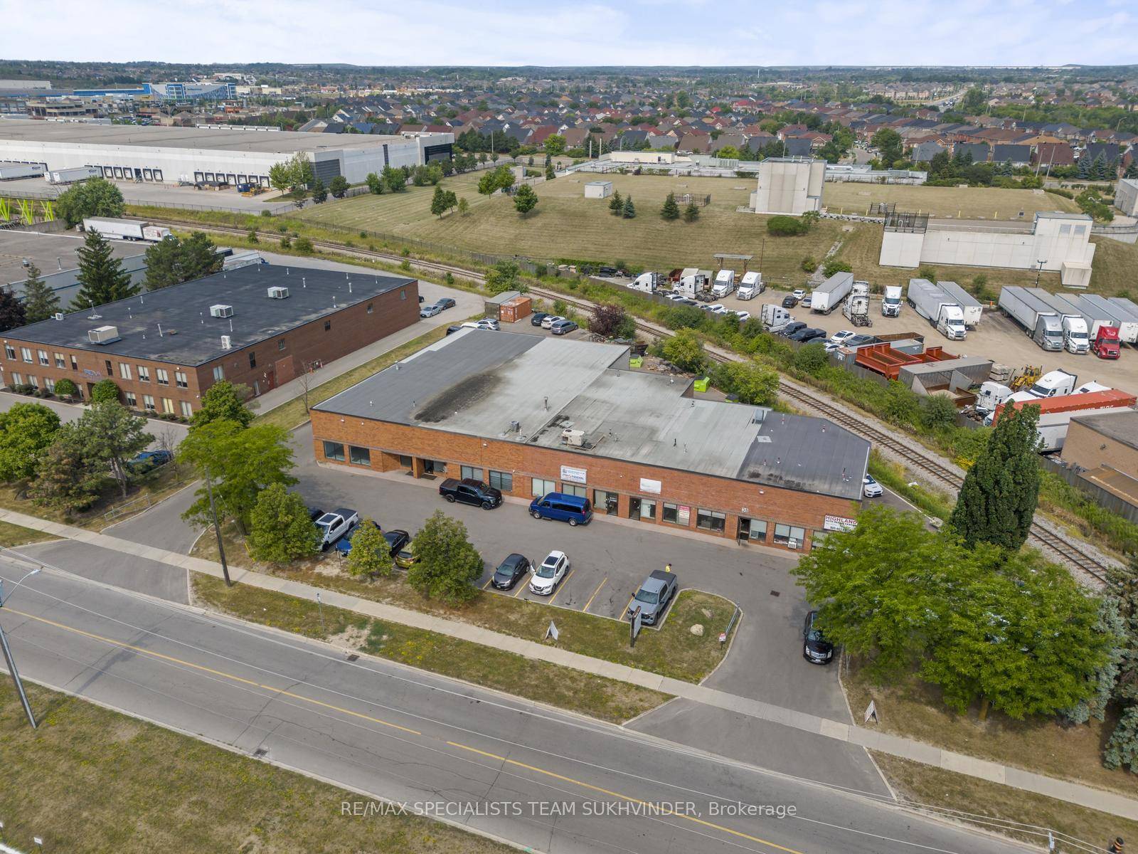 Rarely offered 3, 943 Sq.