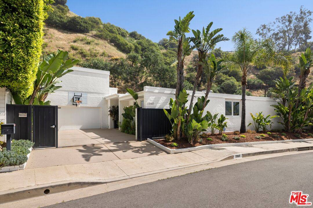 2060  N Beverly Dr 5BR Beverly Hills Post Office | B.H.P.O. La