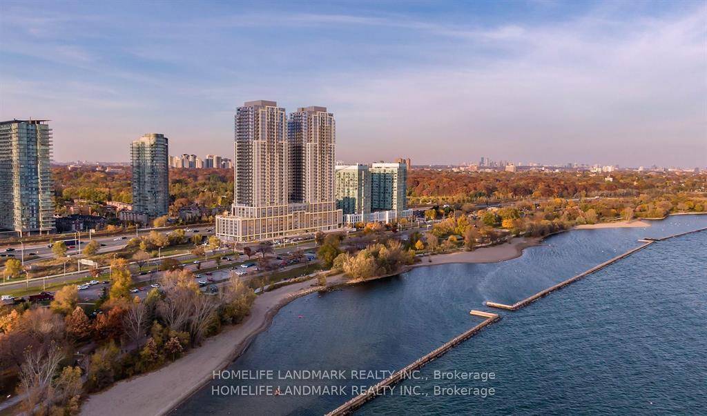 Experience refined living in this newer luxury condo situated steps from Toronto's vibrant waterfront.