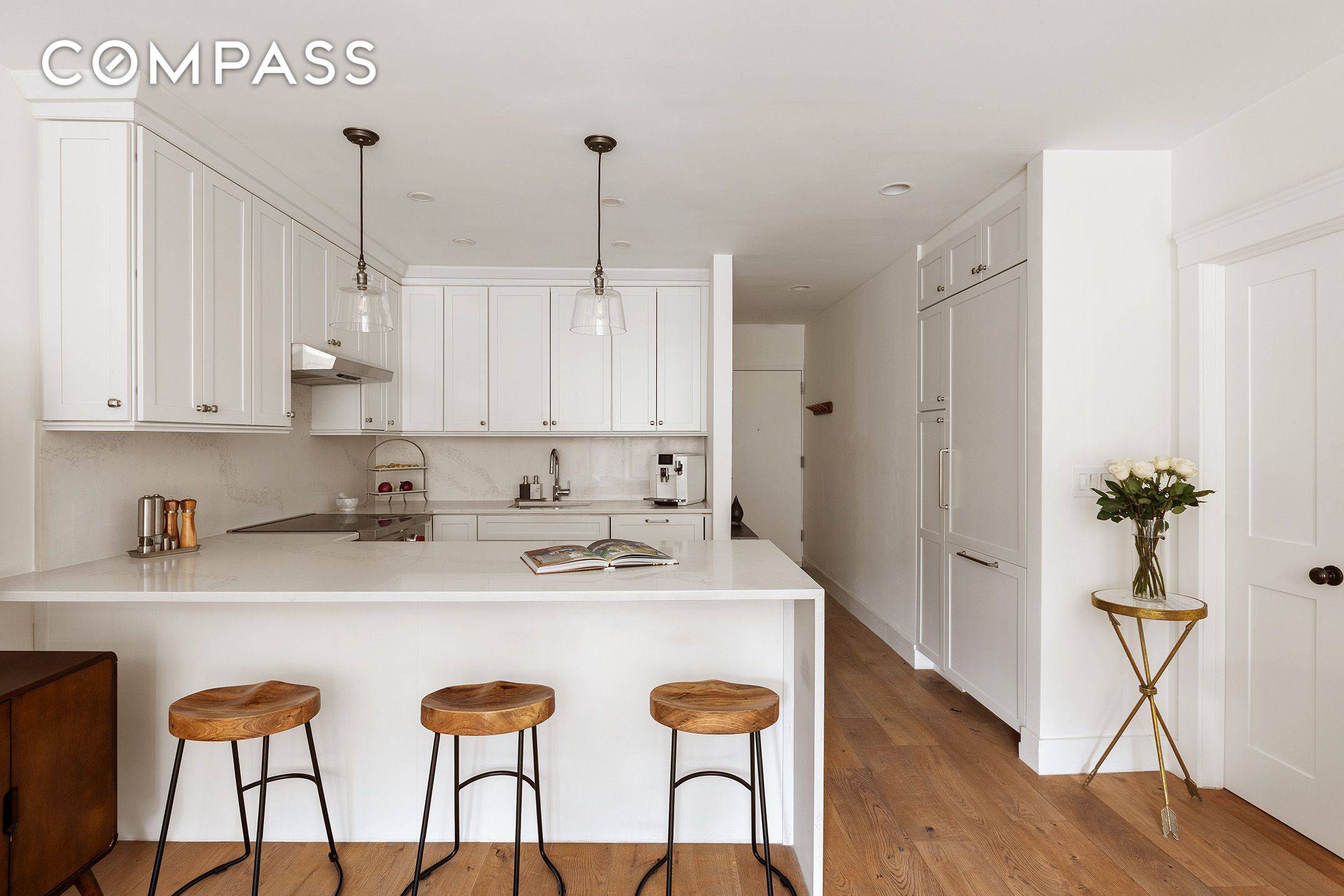 This light filled, impeccably designed apartment captures the essence of downtown living.