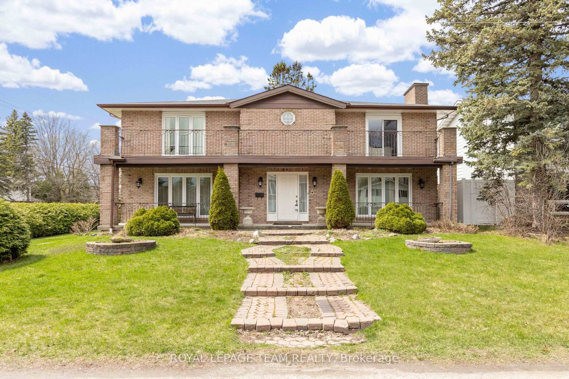 OPEN HOUSE SUNDAY MAY 4th 2 00 4 00 Welcome to this meticulously crafted home !