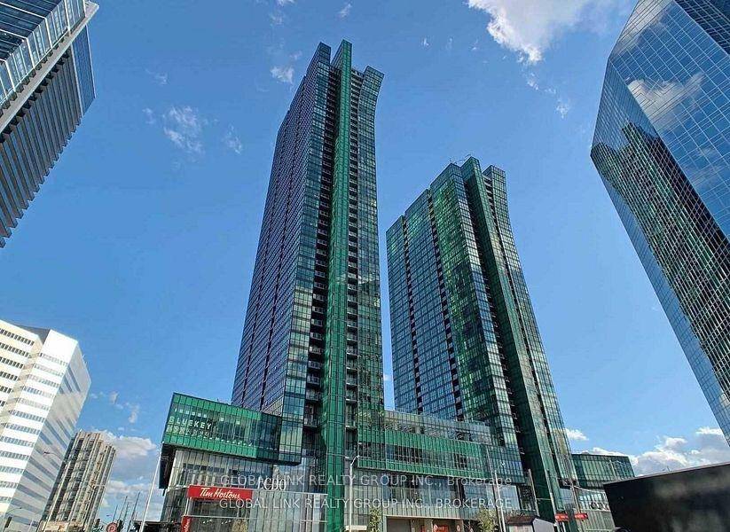 Luxurious Emerald Park Residences Located At Yonge amp ; Sheppard.