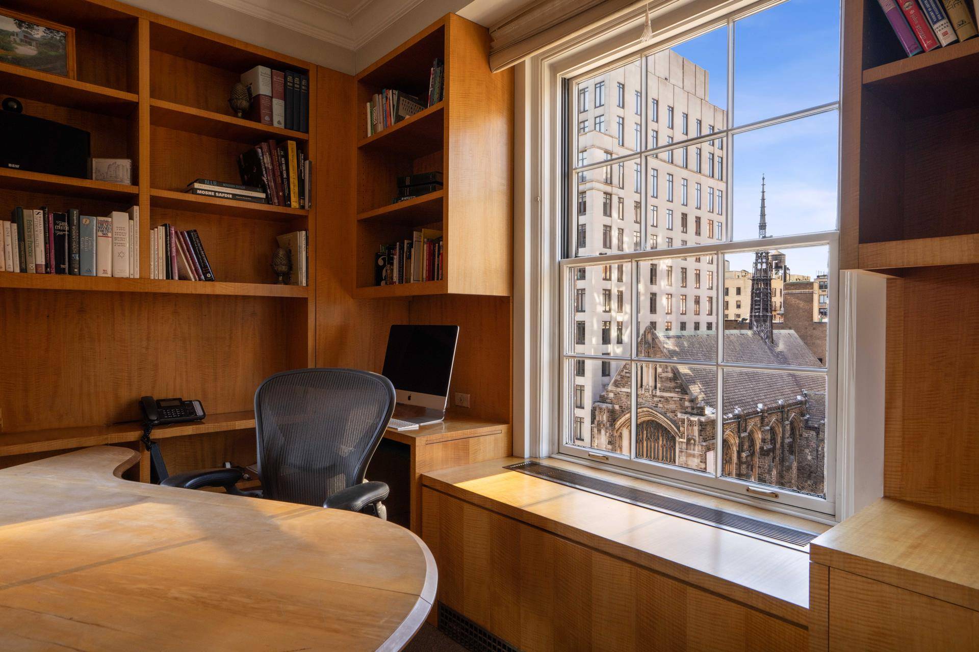 1021 Park Avenue, built in 1929 by the esteemed architect, Rosario Candela, A classic, sophisticated sun flooded two bedroom, with staff room The floor plan is utter perfection in terms ...