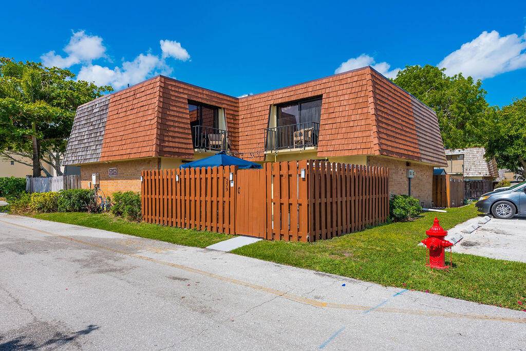 If you are looking to get started in real estate, then look no further !