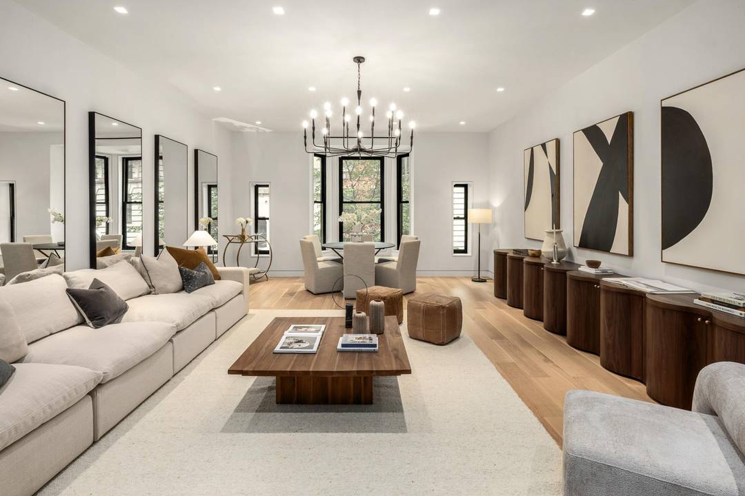 Meticulously redesigned, 250 West 73rd Street is an impressively proportioned mansion in the heart of the Upper West Side.