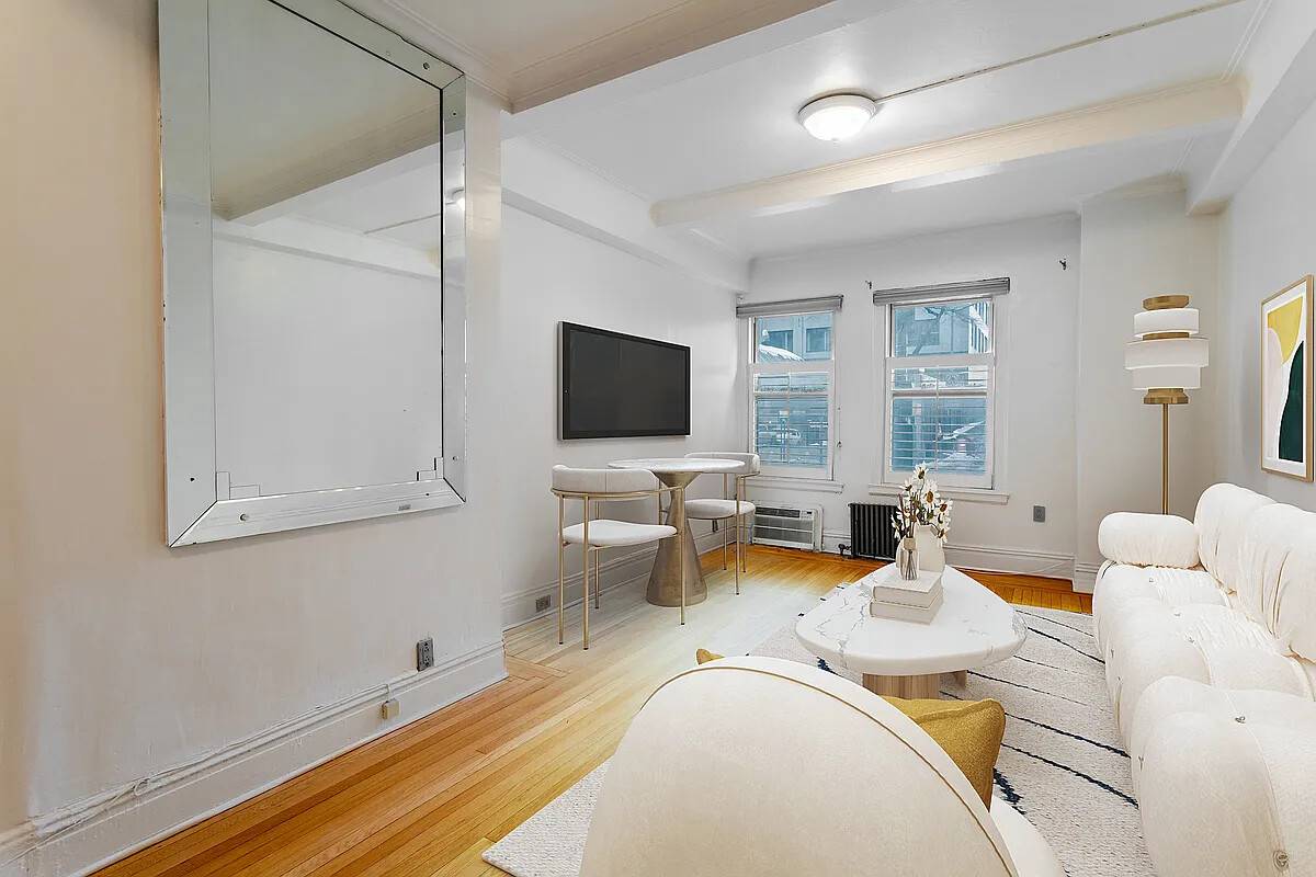 Welcome to your Maisonette a private oasis within a full service building in the elegant Sutton Place neighborhood of Midtown Manhattan.