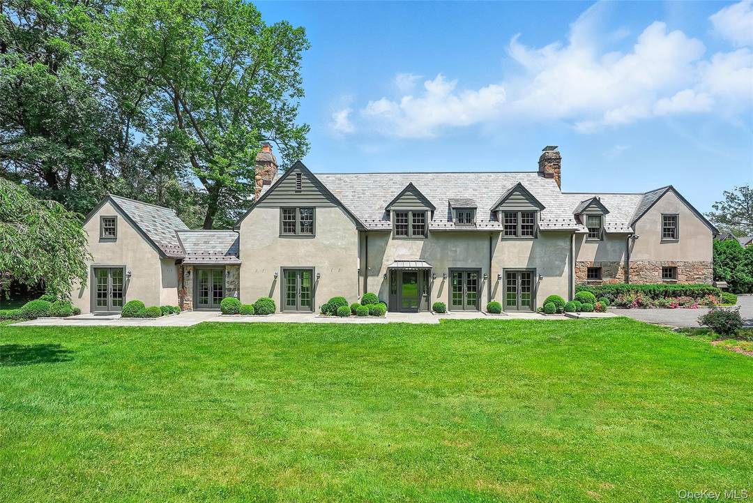 Discover unparalleled privacy and elegance in this exceptional rental, tucked within one of Rye s most exclusive and hidden neighborhoods set on the grounds directly adjacent to The Apawamis Club.