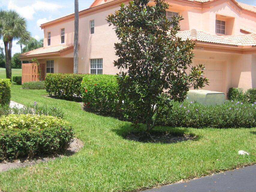 DON'T MISS THIS RARE CHANCE TO RENT A BEAUTIFULLY UPGRADED PRIVATE CORNER UNIT AVILABLE NOW AND SURE TO GO FAST !