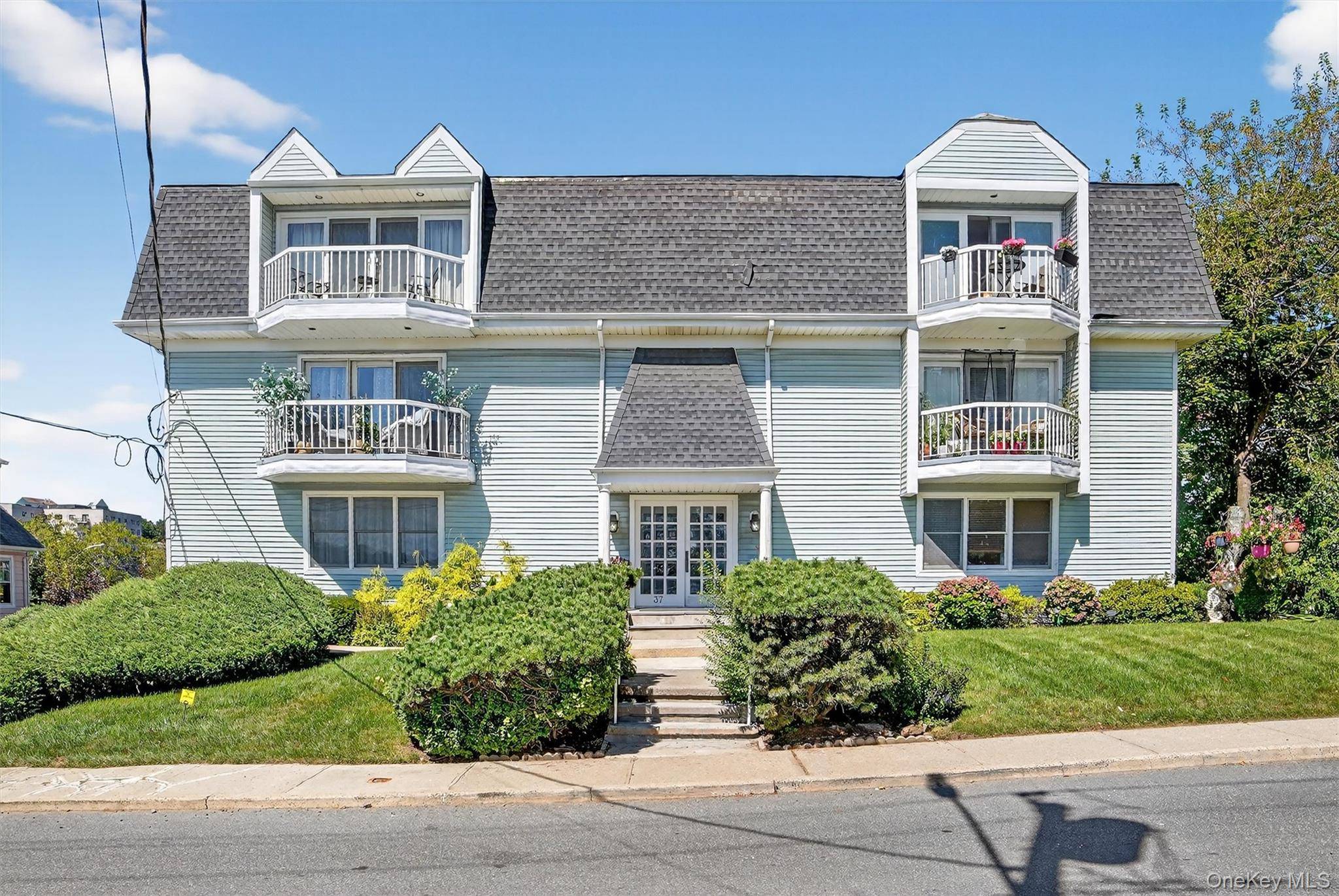 A hidden gem at 37 Harbor Lane.