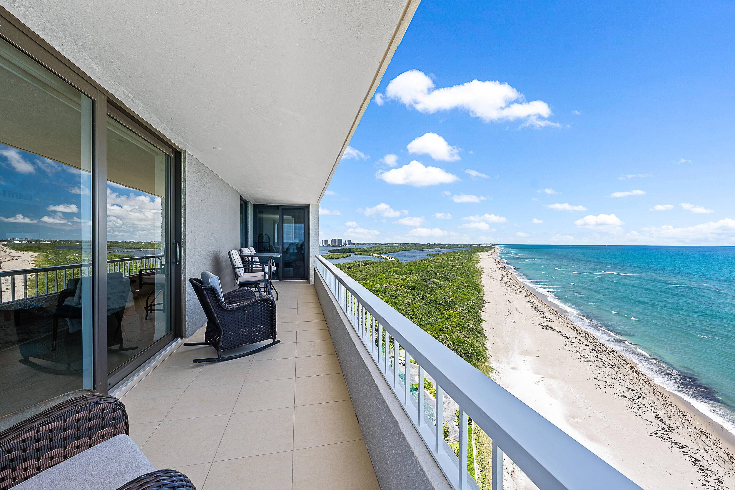 Escape this coming winter with panoramic views surrounded by gorgeous blue turquoise water overlooking the ocean to the east, John MacArthur State Park just north with a wrap around balcony ...