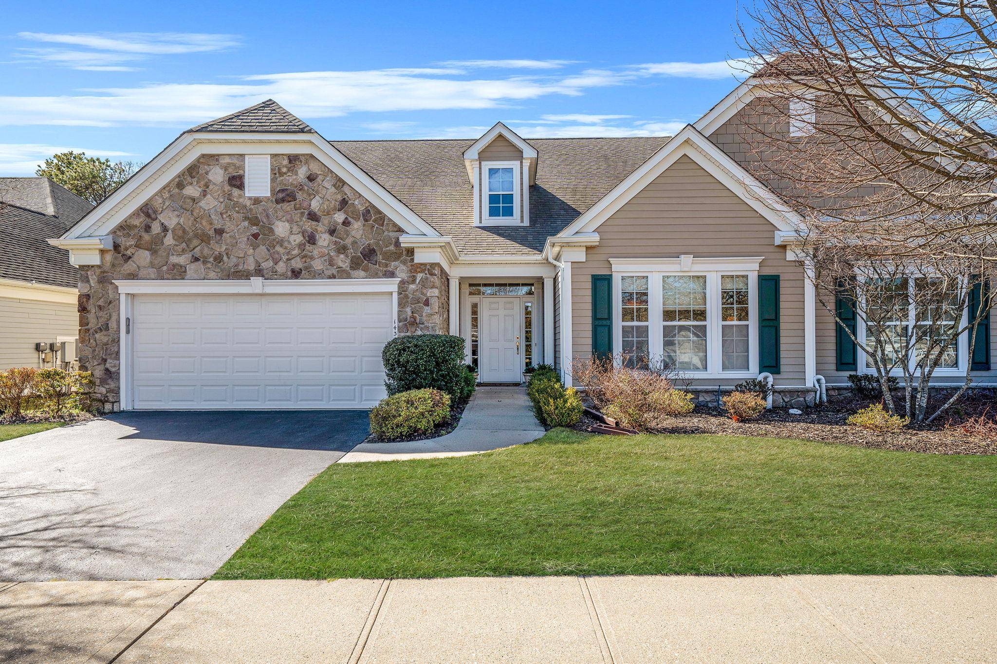Have you dreamed of owning in the Hamptons ?