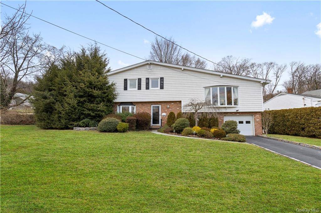 Welcome home to 85 Maria Lane !