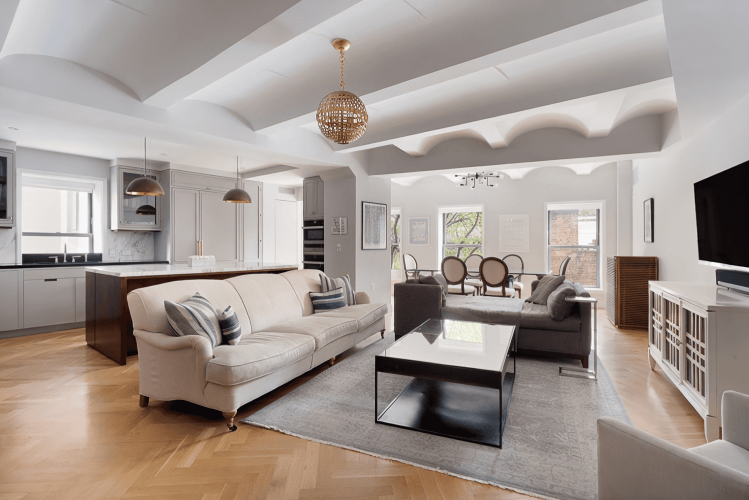 New to market A triple mint and spacious condo in in the coveted new development, The Shephard.