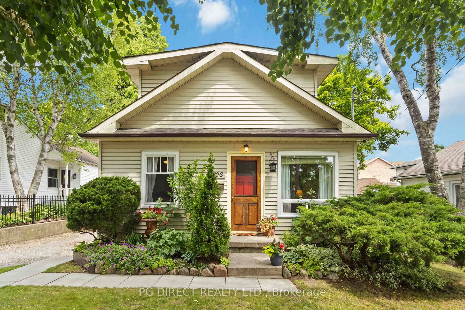 Visit REALTOR website for additional information.