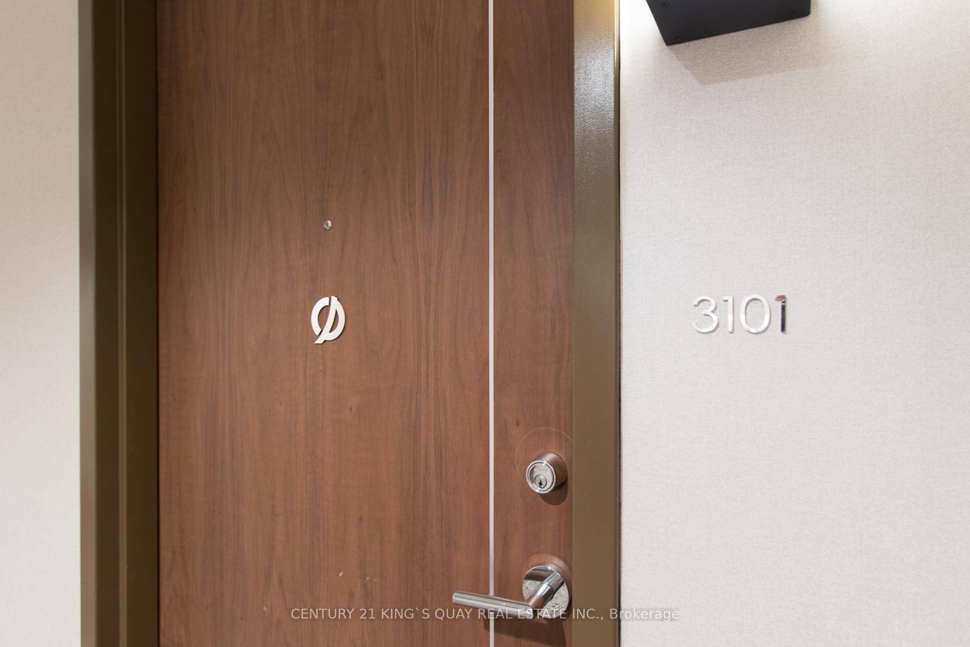 Welcome to Forward Condos With One Of The Most Sough After Floor Plans In Cityplace !