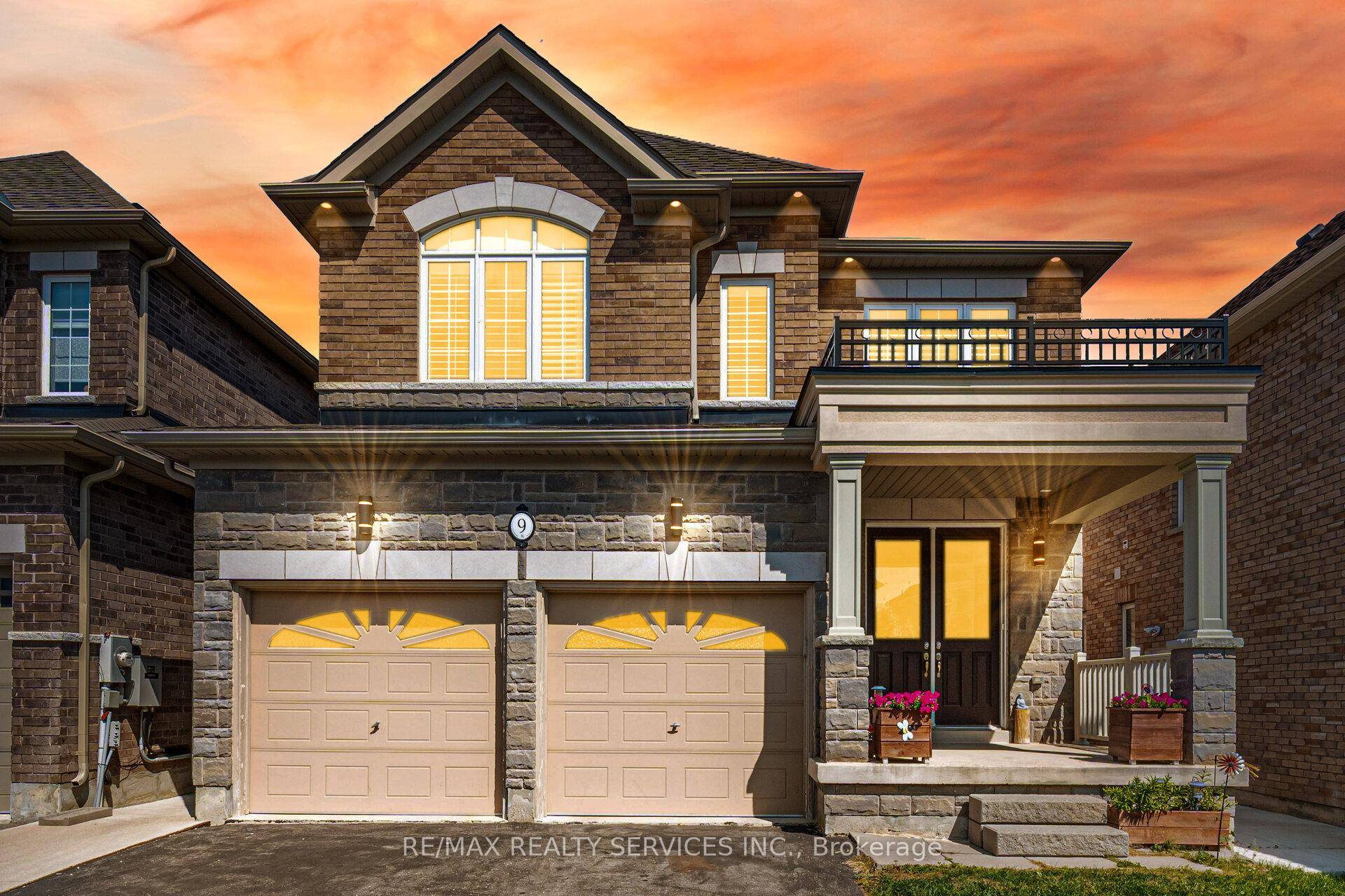 Legal Finished Basement 4 2 Bedrooms, 4 Washrooms Luxury Treasurehill Stone Elevation Built House In Prestigious Southfields Village Caledon !