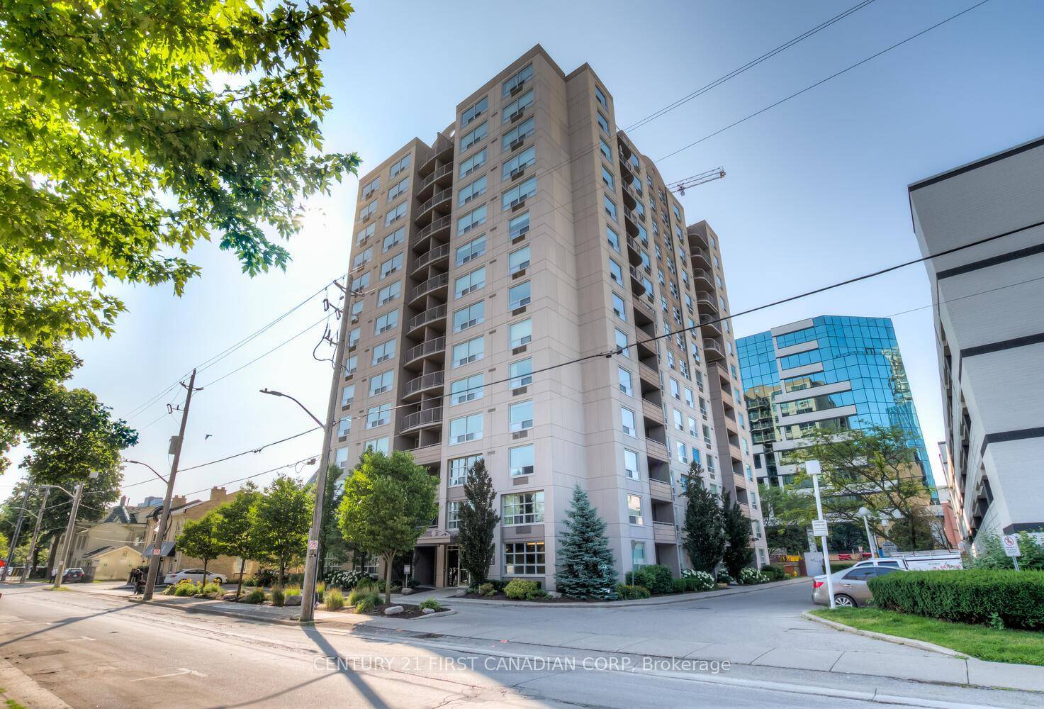 ASSUME TENANT OR VACANT POSSESSION POSSIBLE !
