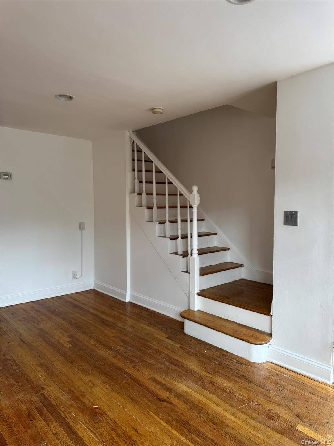 Fully updated 3 bedroom home in Flushing Fresh Meadows for rent.