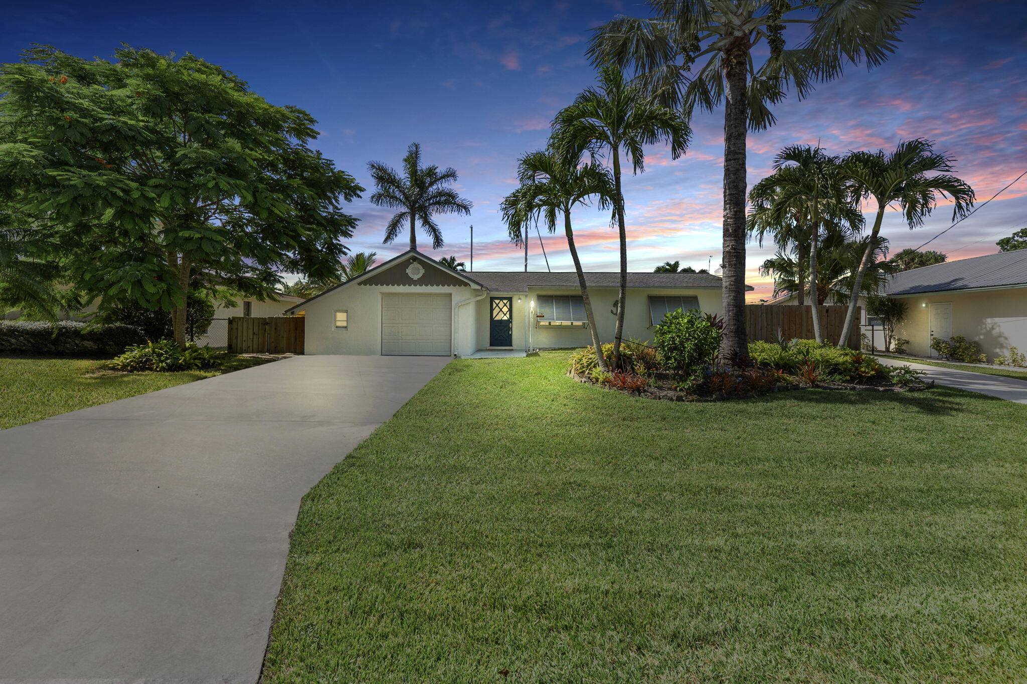 Calling all boaters investors ocean access waterfront pool home with strong passive income !