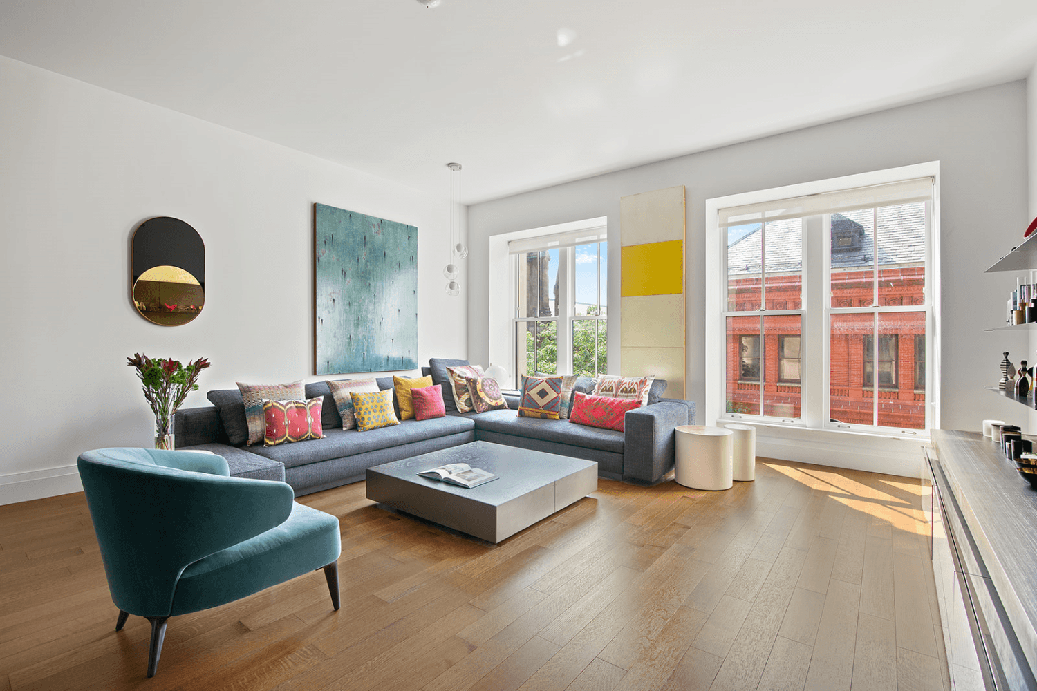 Designer duplex in the heart of Brooklyn Heights available for the first time ever since the sponsor sale.