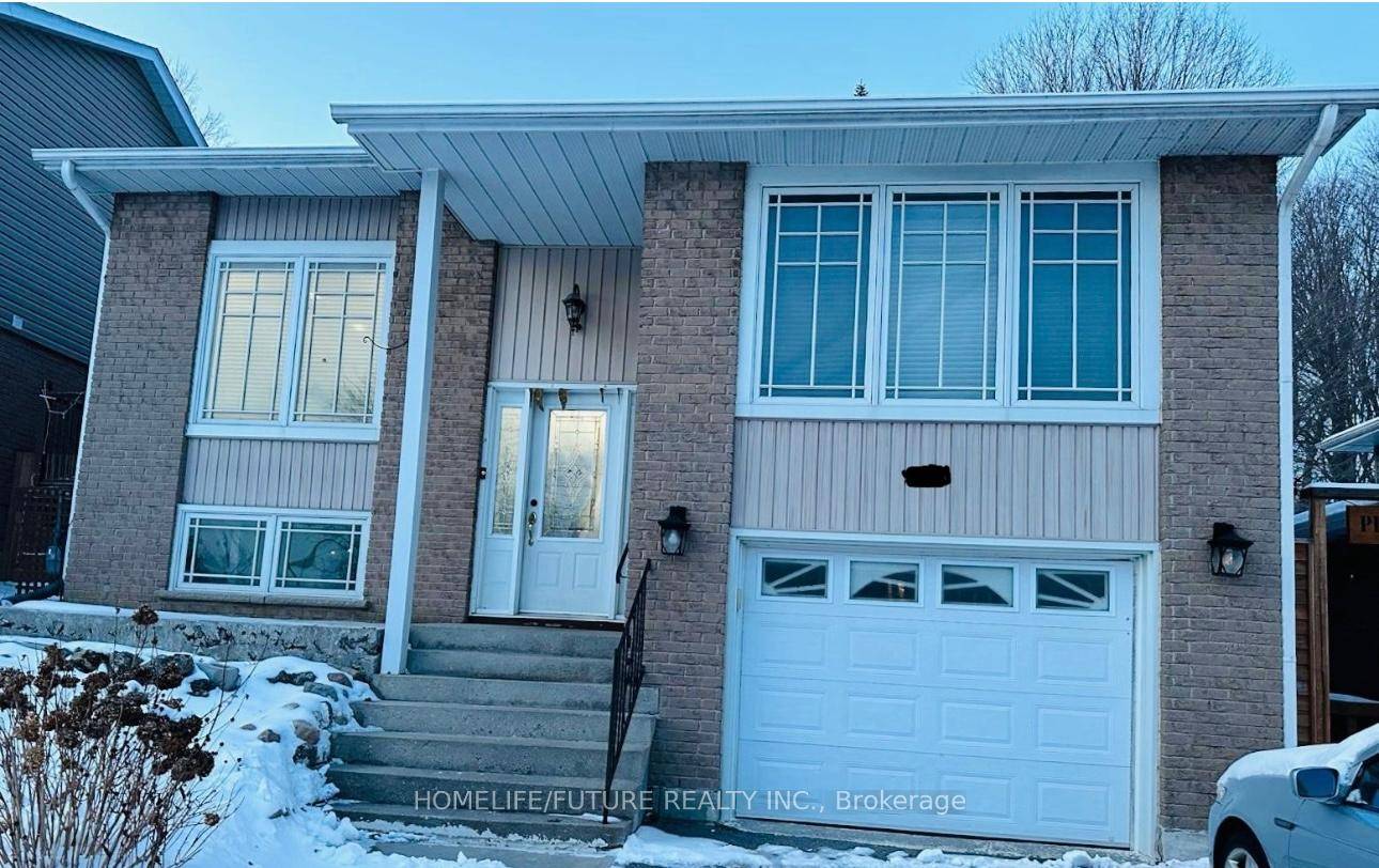 Location ! Location ! ! Beautiful Fully Hardwood Floor, 3 Large Bedroom House In Centennial Community.