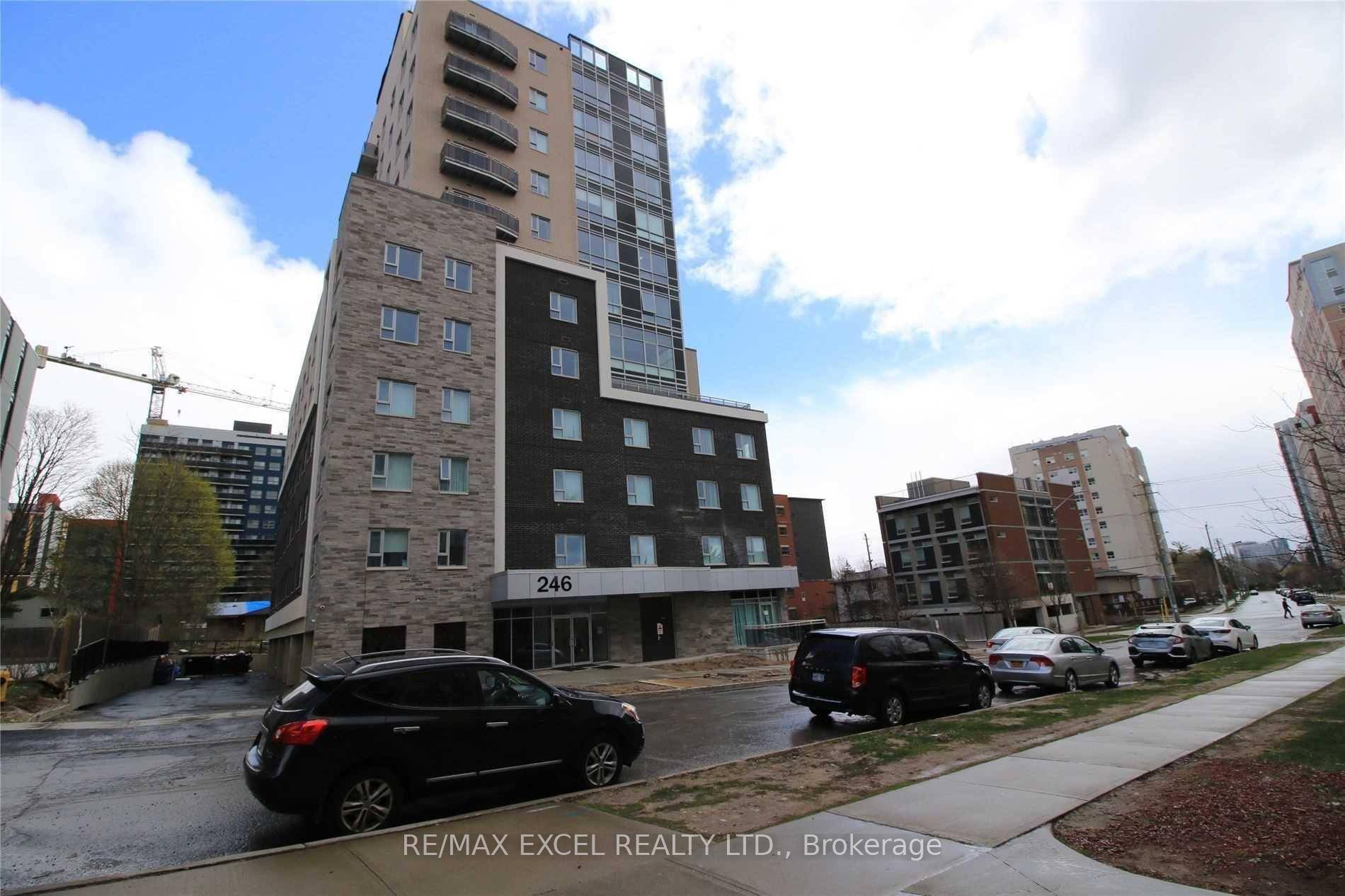 Prime Investment Opportunity Heart of Waterloo Located in the vibrant heart of Waterloo, this 5 year new high rise condo offers unbeatable convenience just steps from the University of Waterloo ...