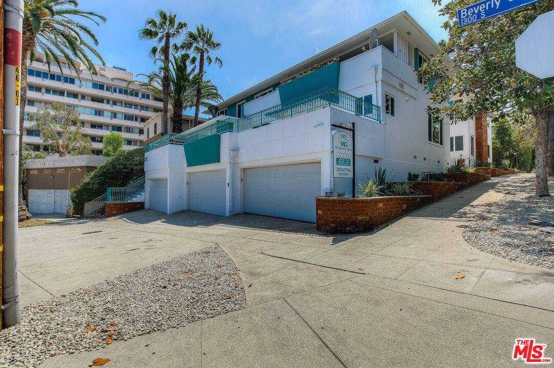 1301  S Beverly Glen Blvd 7.0 Westwood LA