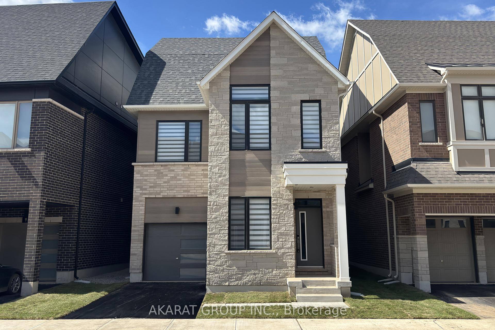 A brand new detached home for lease in Oakvilles sought after Glenorchy community.