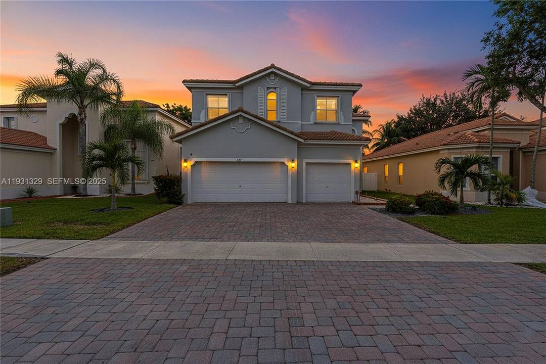 Located in the desirable Portofino Oaks at the Waterstone Community, this fully updated, modern single family home offers high ceilings, tile flooring throughout both levels, and a spacious layout with ...