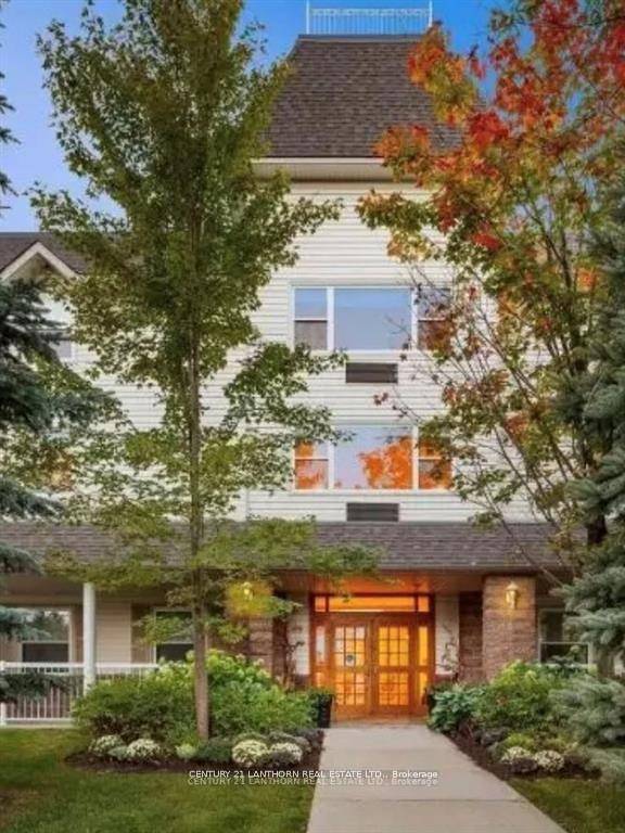 Discover comfort and convenience in this beautifully refinished, ground floor suite featuring new laminate flooring and a three piece bathroom with a low step in shower for ease of access.