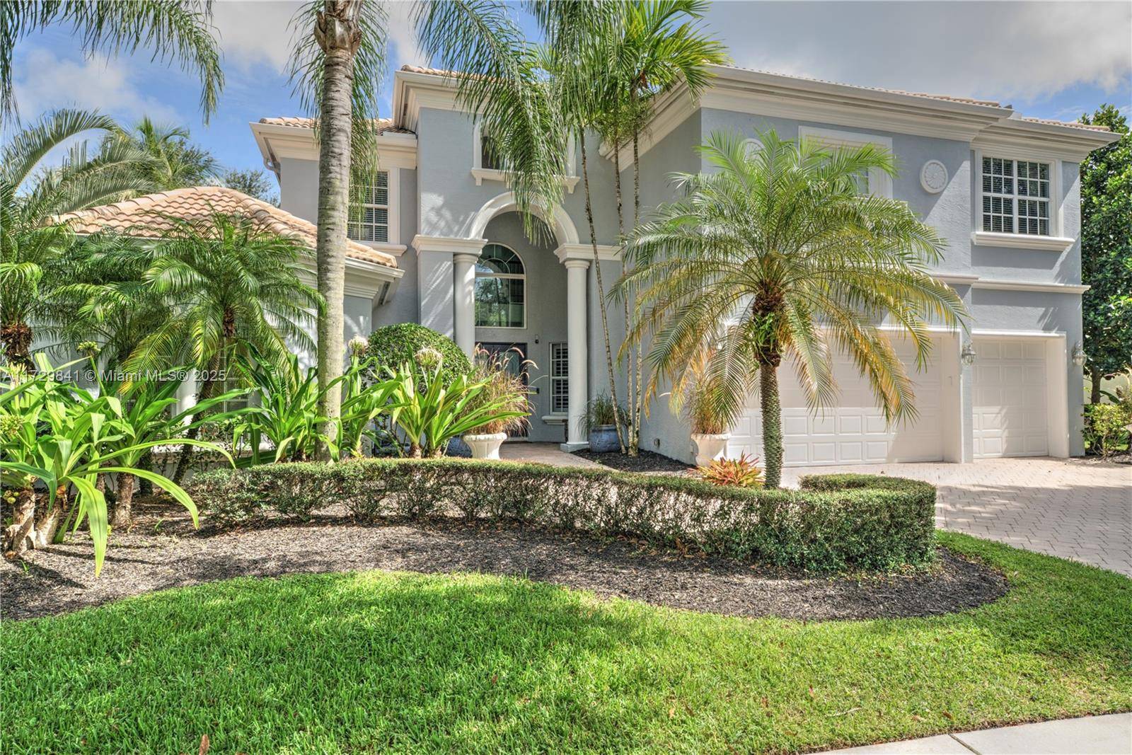 Luxurious 6 Bedroom Home with stunning views in Jupiter.