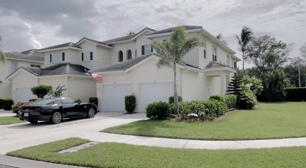 Beautiful 3 bedroom 2 bath furnished, end unit townhome, with garage, in Ocean Village on South Hutchinson Island.