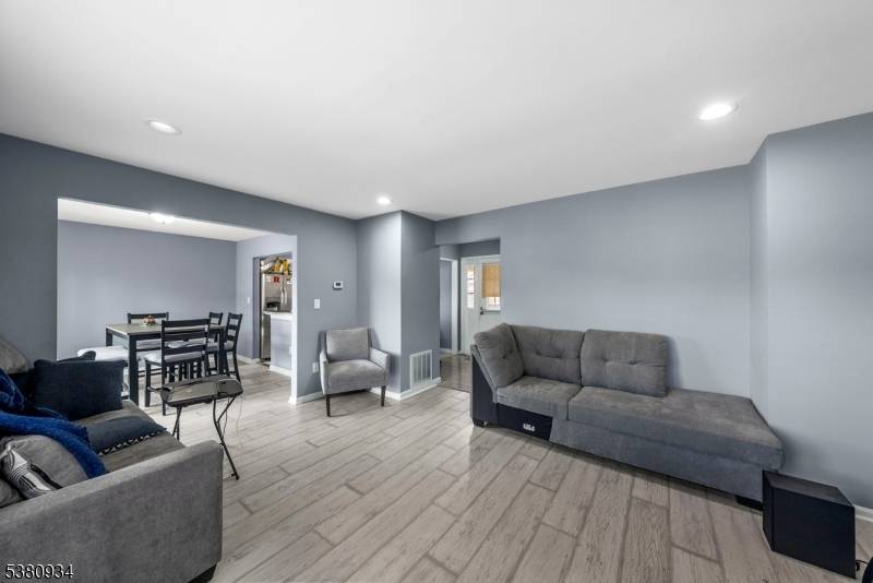 Newly renovated 3 bedroom, 3.