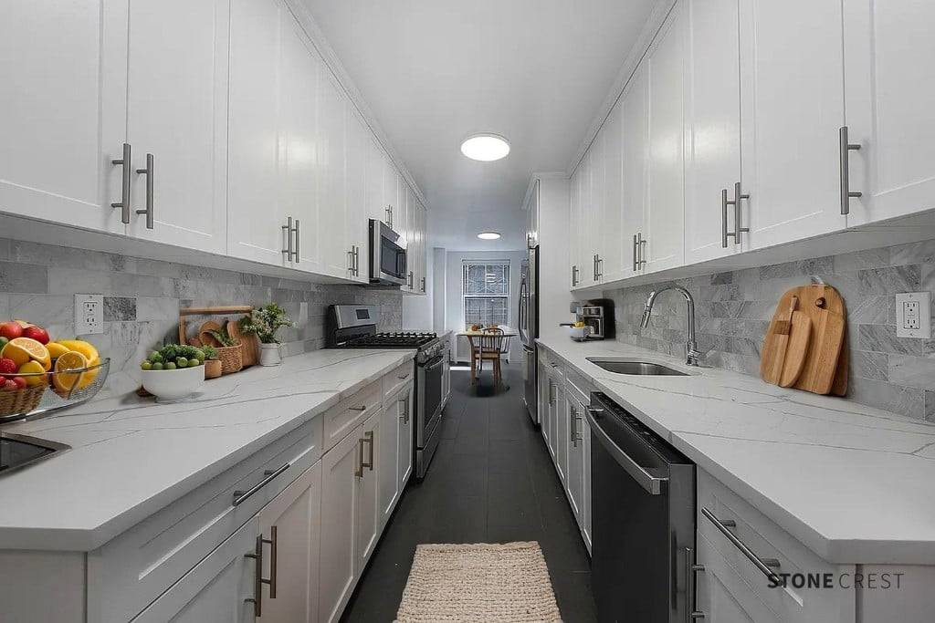 Pre War Doorman 4 Bedroom Apartment with 4.