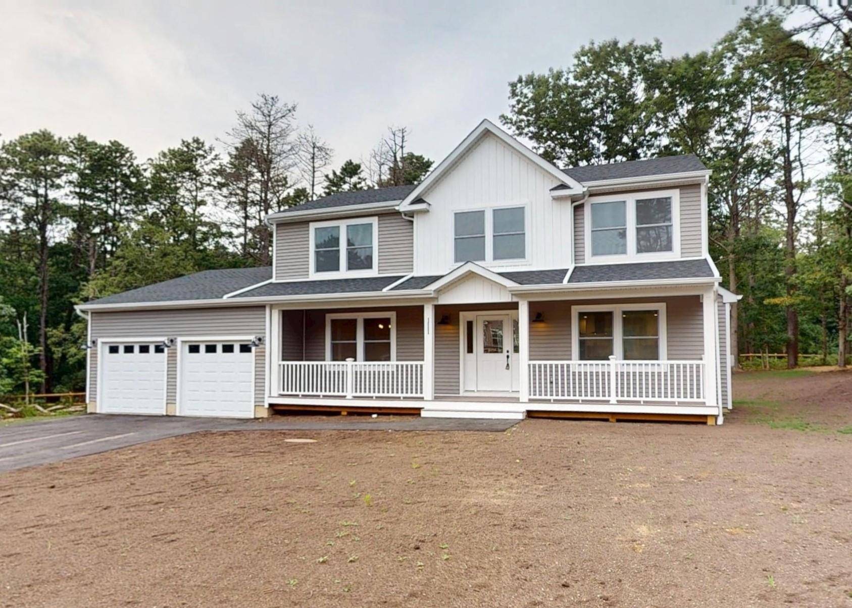New Construction Stunning and spectacular modern and traditional center hall colonial.