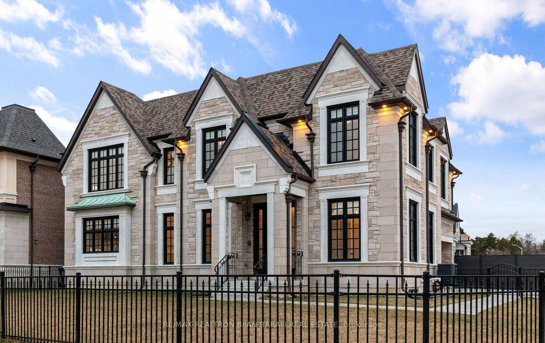 Elegant Modern Custom Home Expertly amp ; Tastefully Crafted by One of Canada's Finest Builders Knightsbridge In One of the Most Coveted, Classy, and Quiet Neighbourhoods in Toronto !