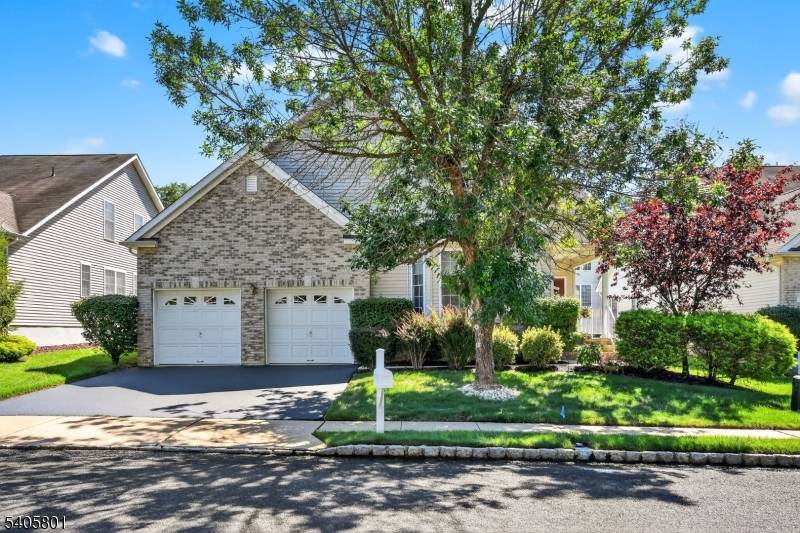 Welcome to Rosemont Estates, a premier 55 active community celebrated for elegant living and resort style amenities.