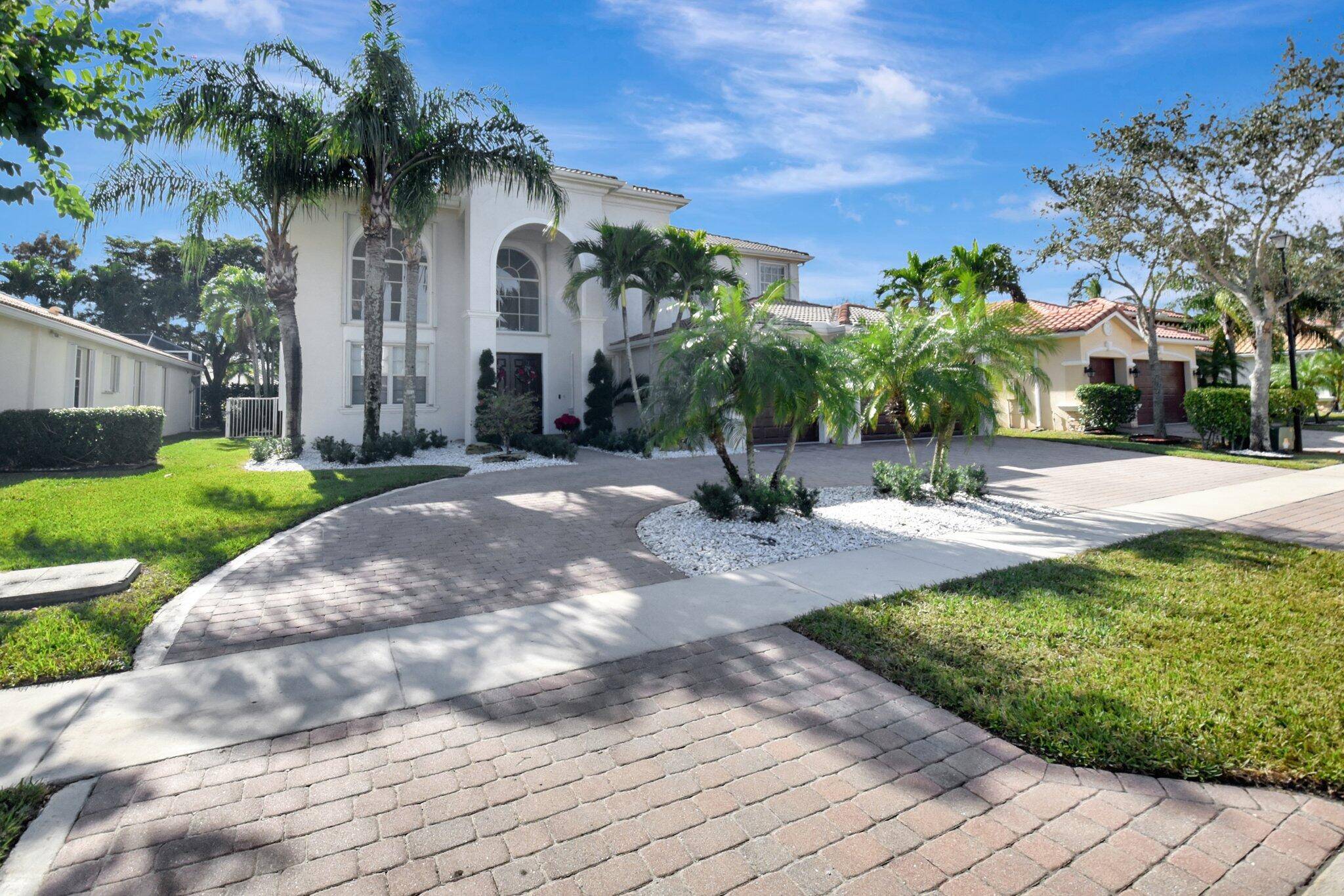Fully Remodeled 5 bedroom 3.