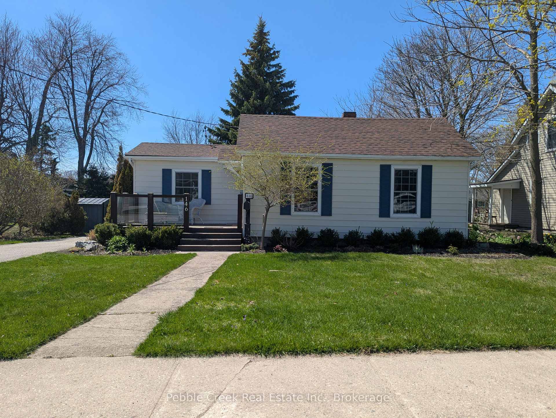 Prime West End Location !