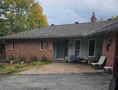 Welcome home to 495 Mount St Louis Rd W.