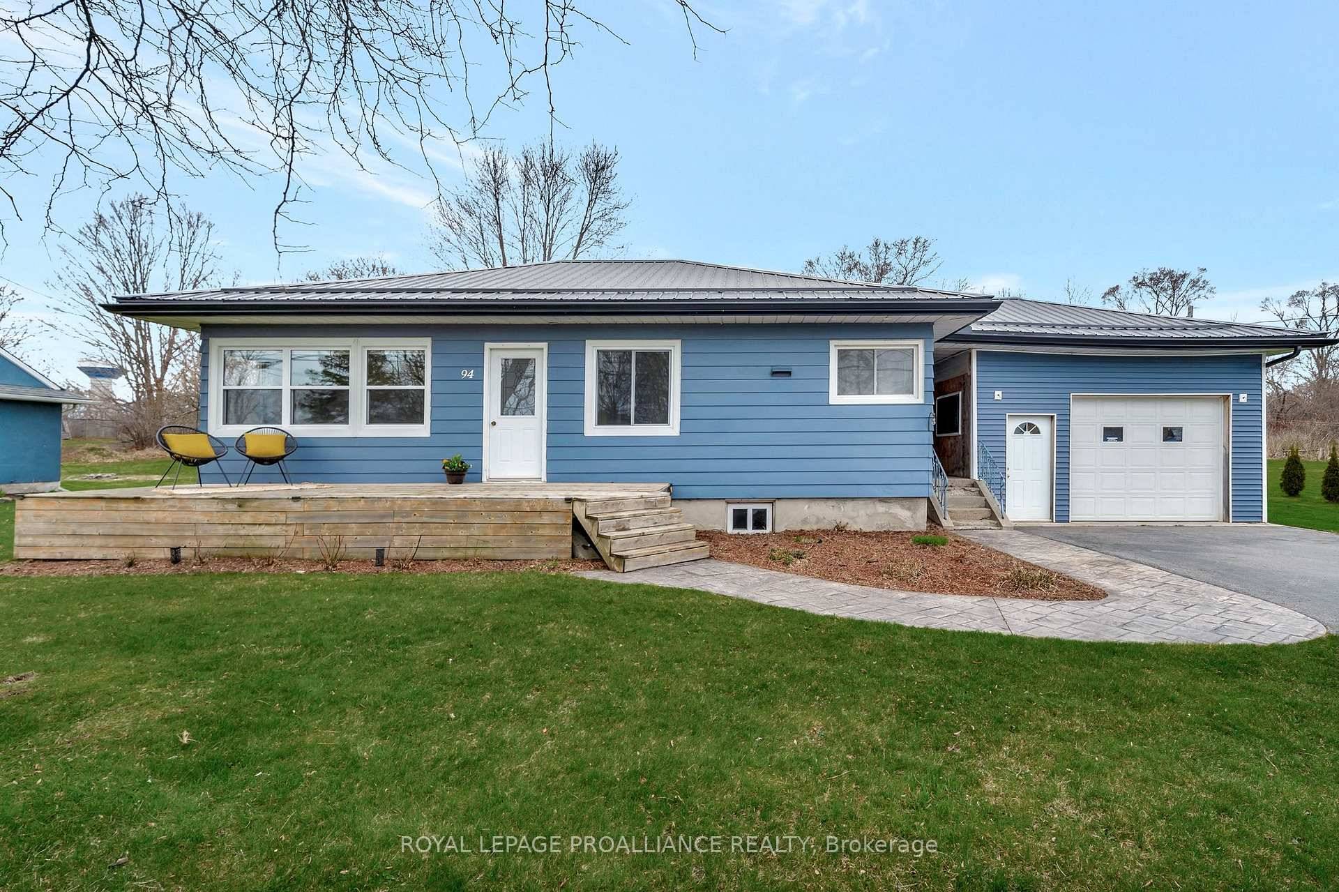 Welcome to your ideal County retreat in the heart of Wellington !