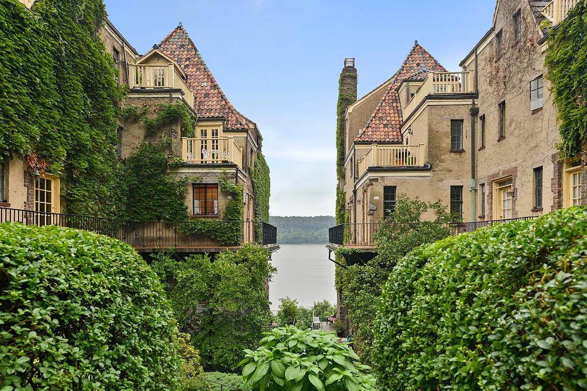 Perched atop a hill overlooking the Hudson River, Villa Charlotte Bronte is one of New York City s most picturesque and exclusive residences.