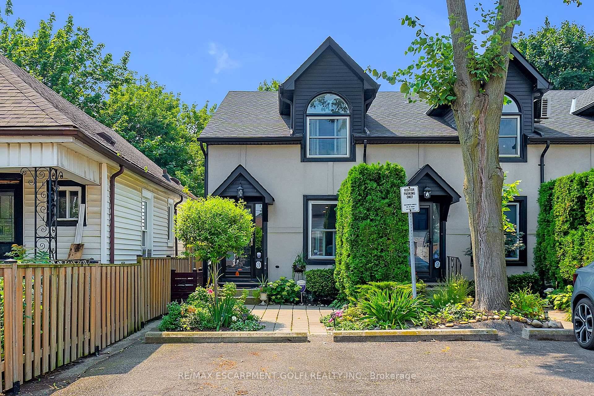 Welcome to this charming 2 bedroom self managed condo townhome located in the vibrant North End of Hamilton.
