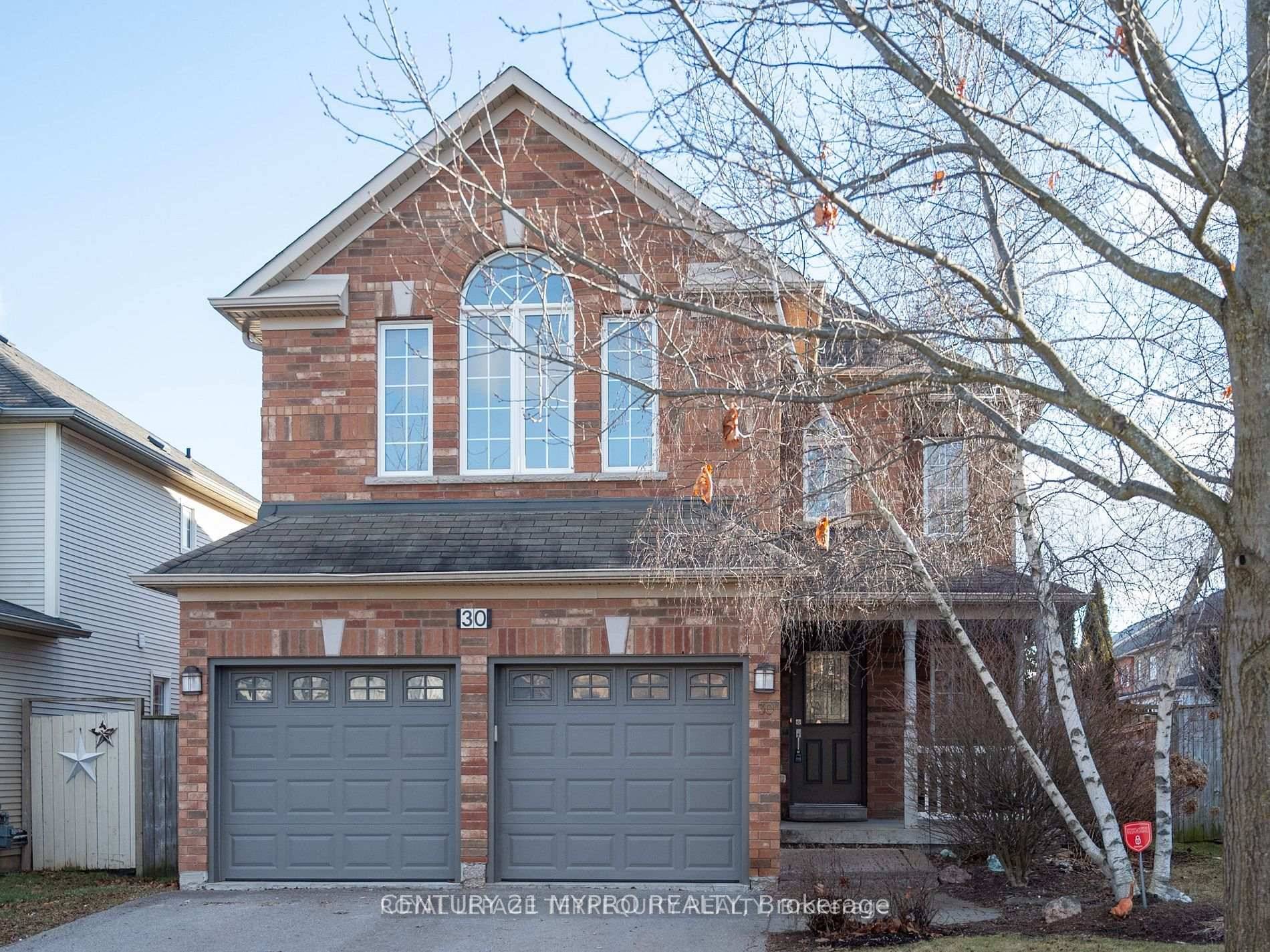 Beautiful Detached 3 1 bedrooms and 2 car garage home, In Heart of Simcoe Landing Minutes From Hwy 404 Entrance and Keswick Town Centre.