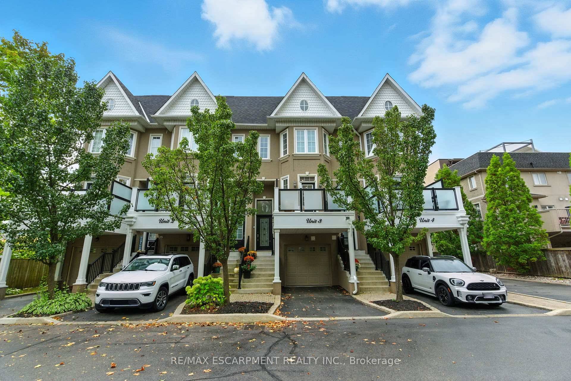 Sought after and highly desirable townhome in Oakville in the heart of BRONTE featuring low condo fees 153.