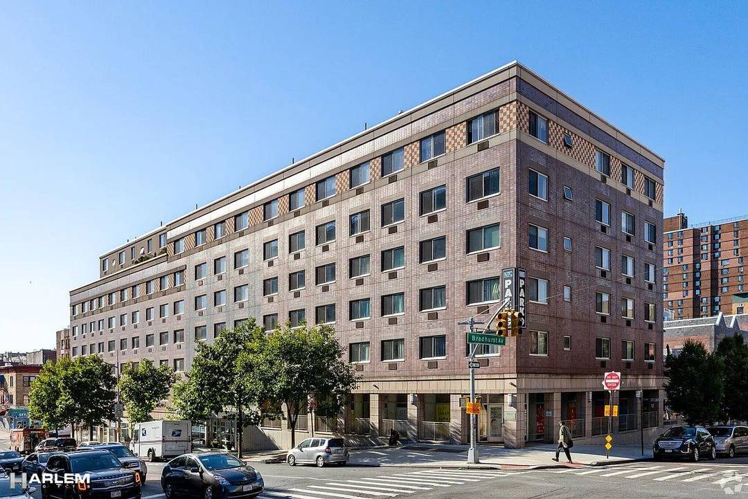 SHOWINGS ARE BY APPOINTMENT !