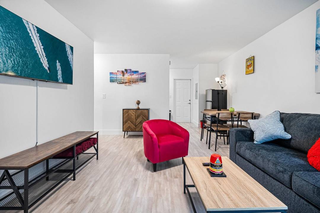 Significant Price Drop, Priced to Sell !